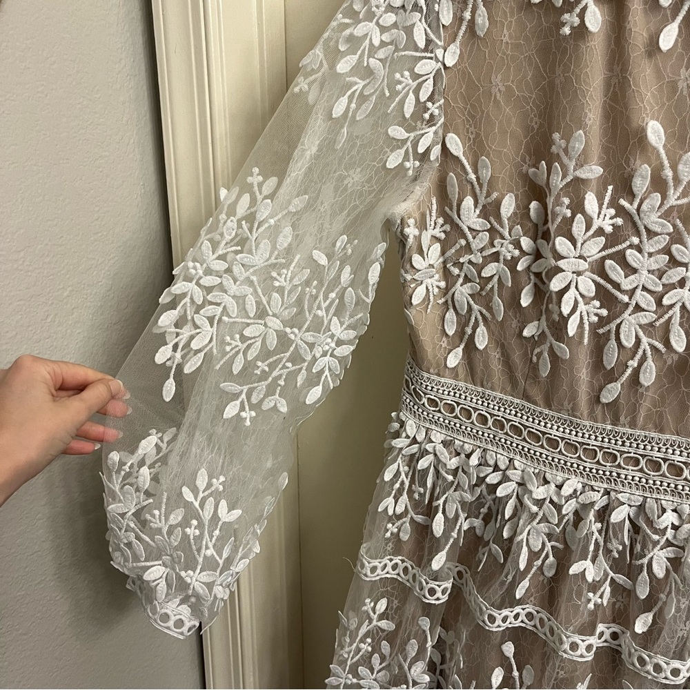 Ivy City Co Cream Lace Midi Dress - Picture 8 of 15